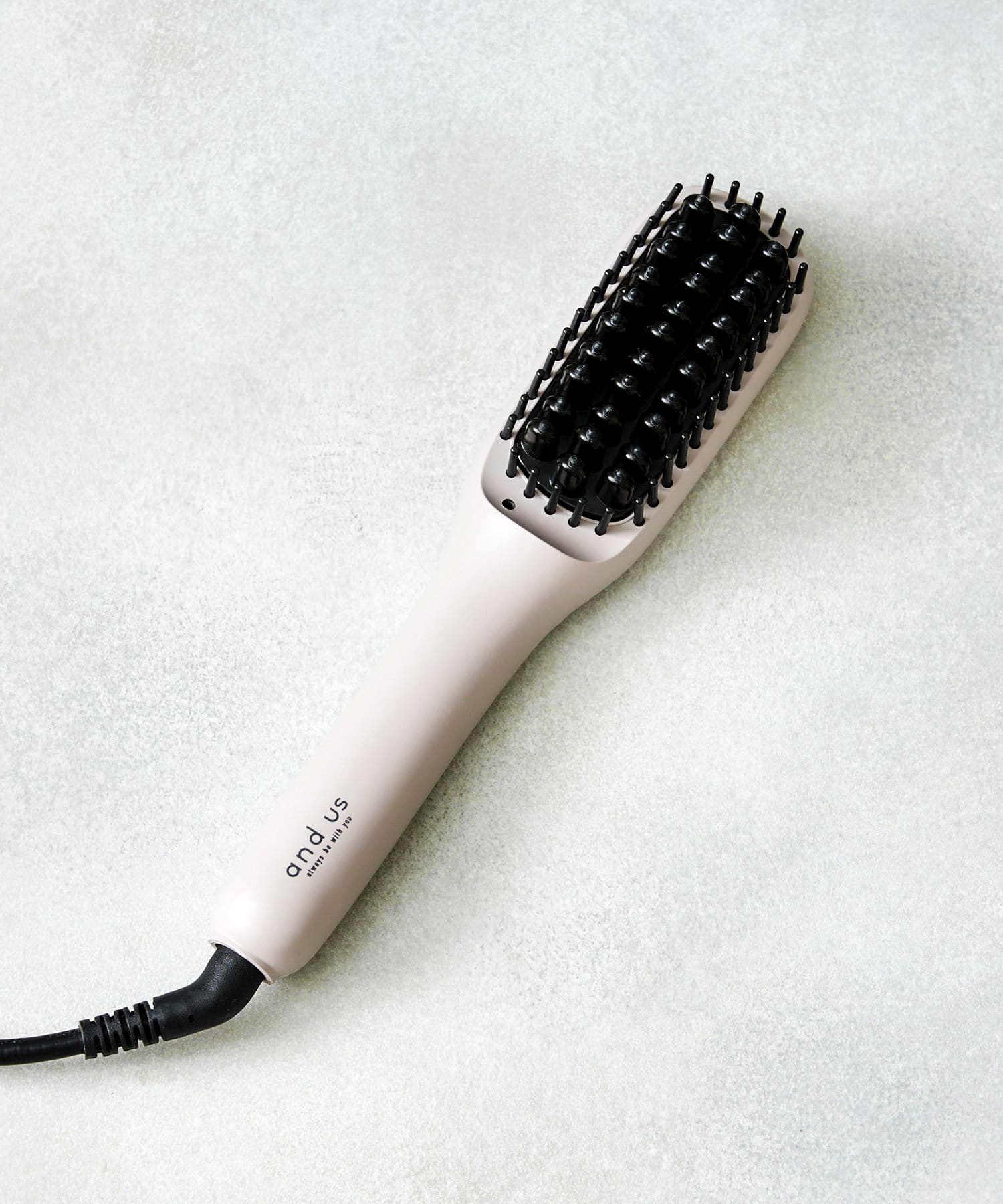 And Us からヘアアレンジ家電が登場 3coins スリーコインズ のニュース Pal Closet パルクローゼット パルグループ公式ファッション通販サイト