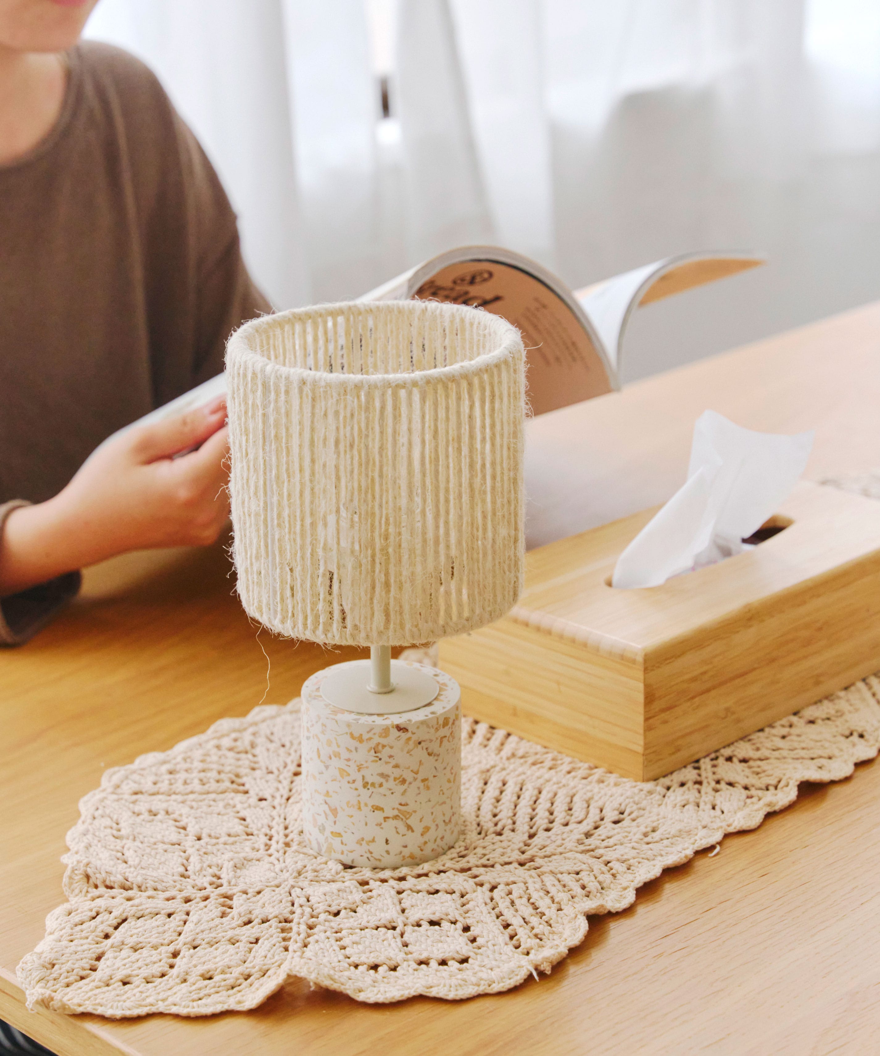 お部屋に飾ったLEDライトのシーン画像