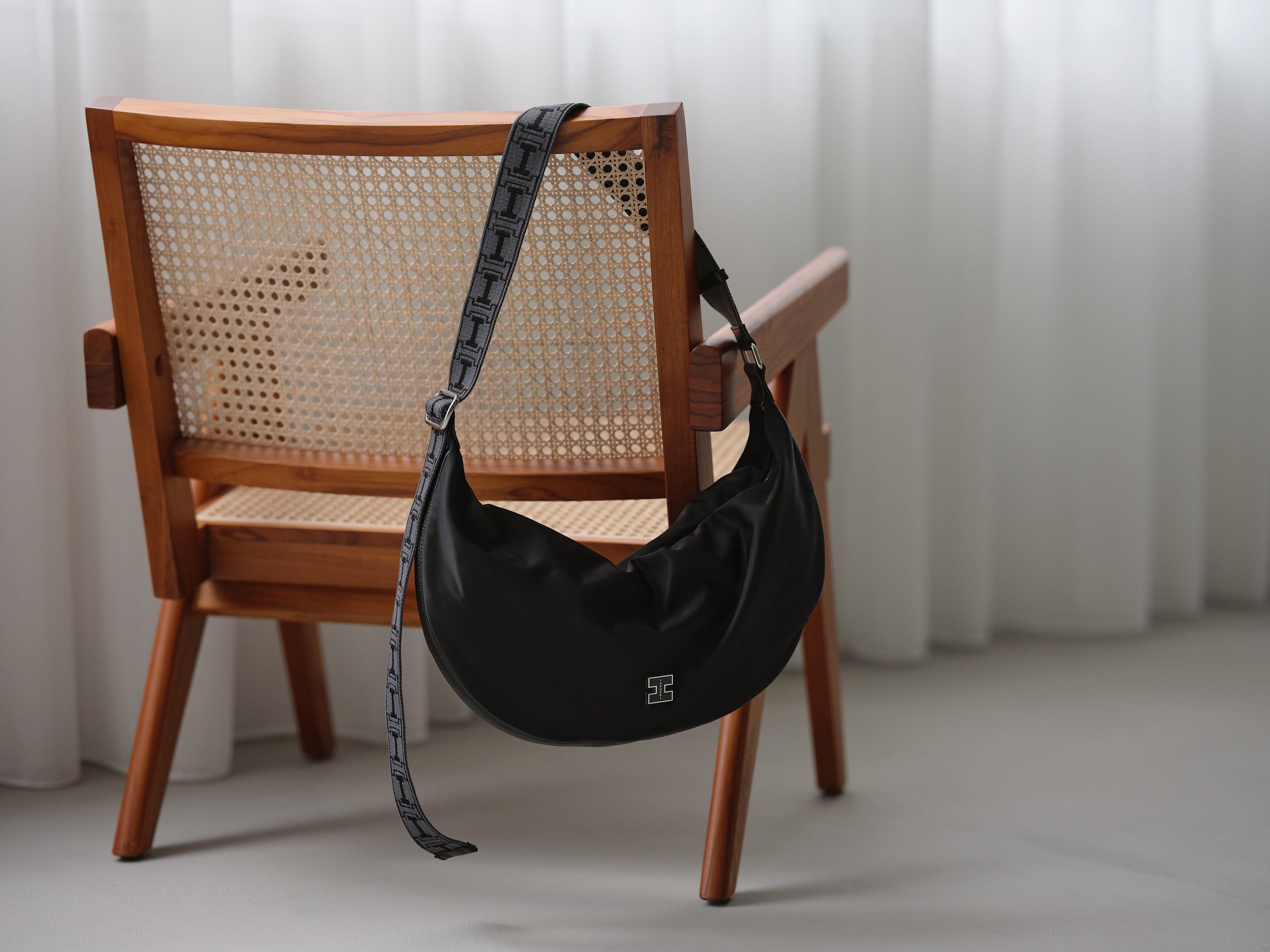 IACUCCI(イアクッチ)