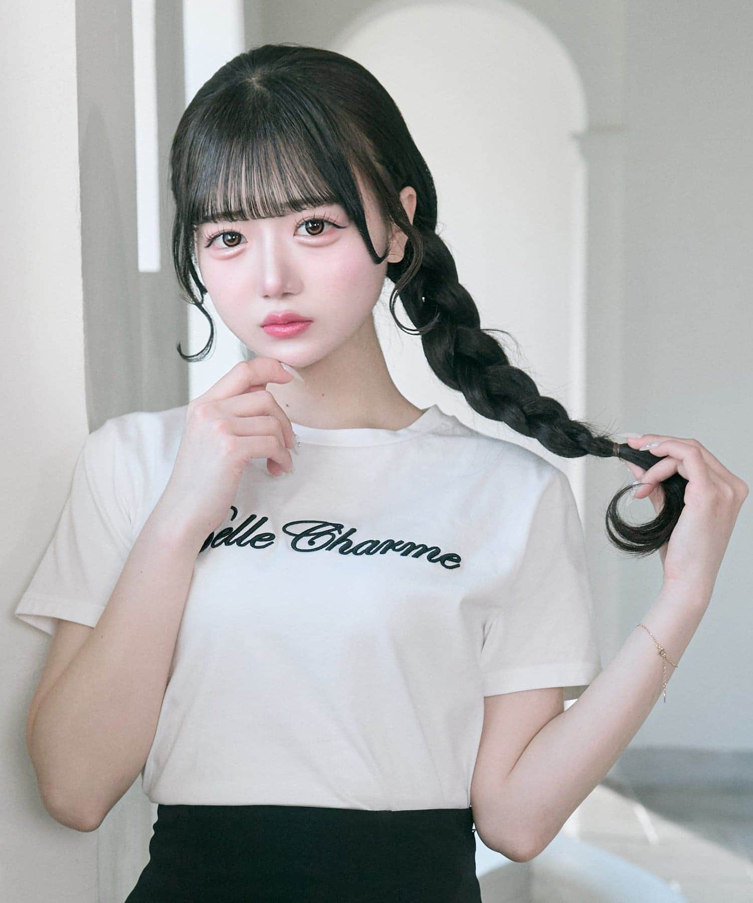 Belle Charme Embroidery tee