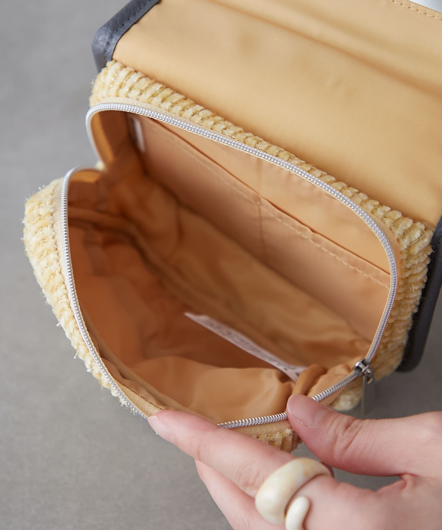 Tweed Tissue In Pouch イエロー 2