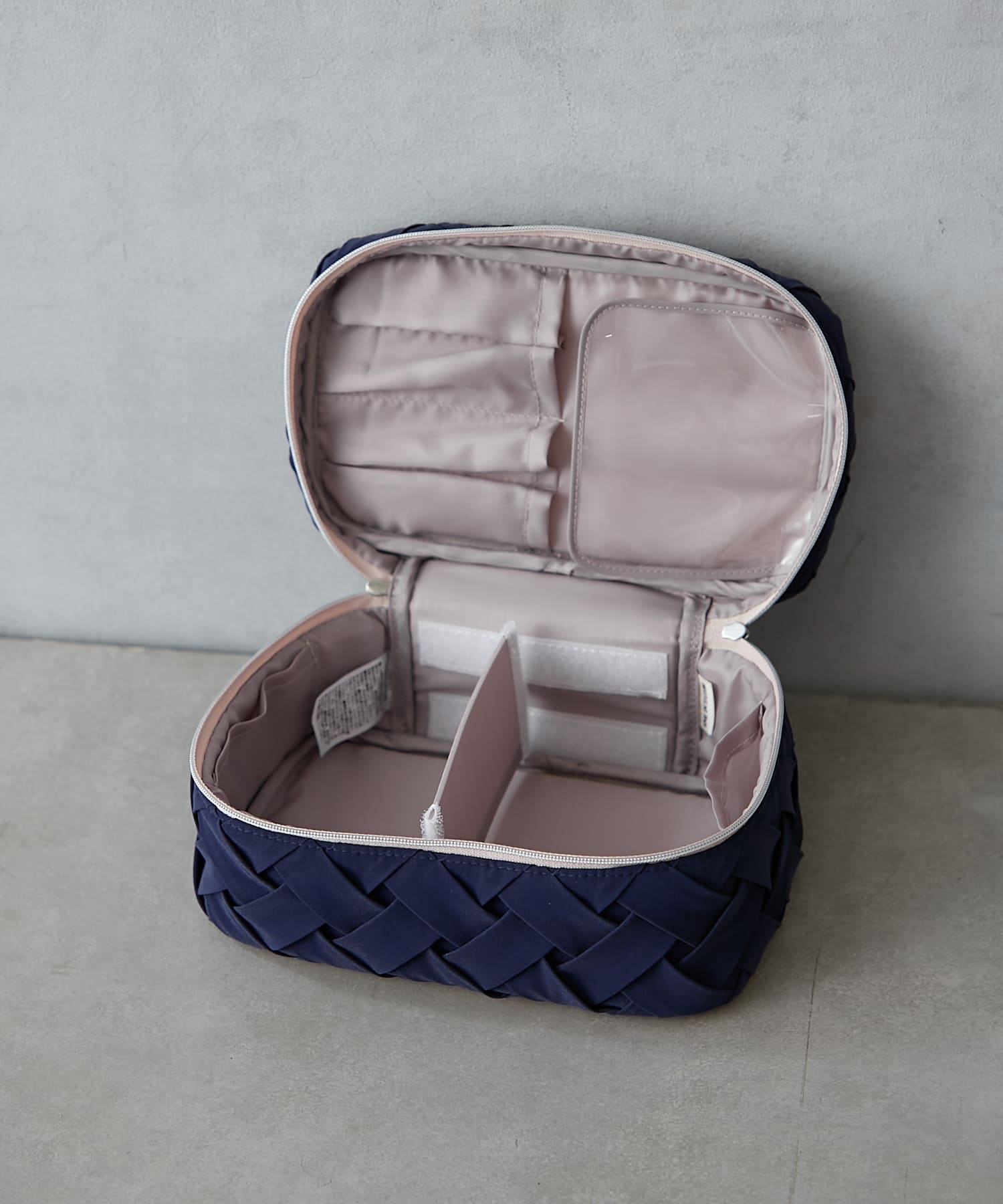 Suede Vanity Pouch ブラウン 2