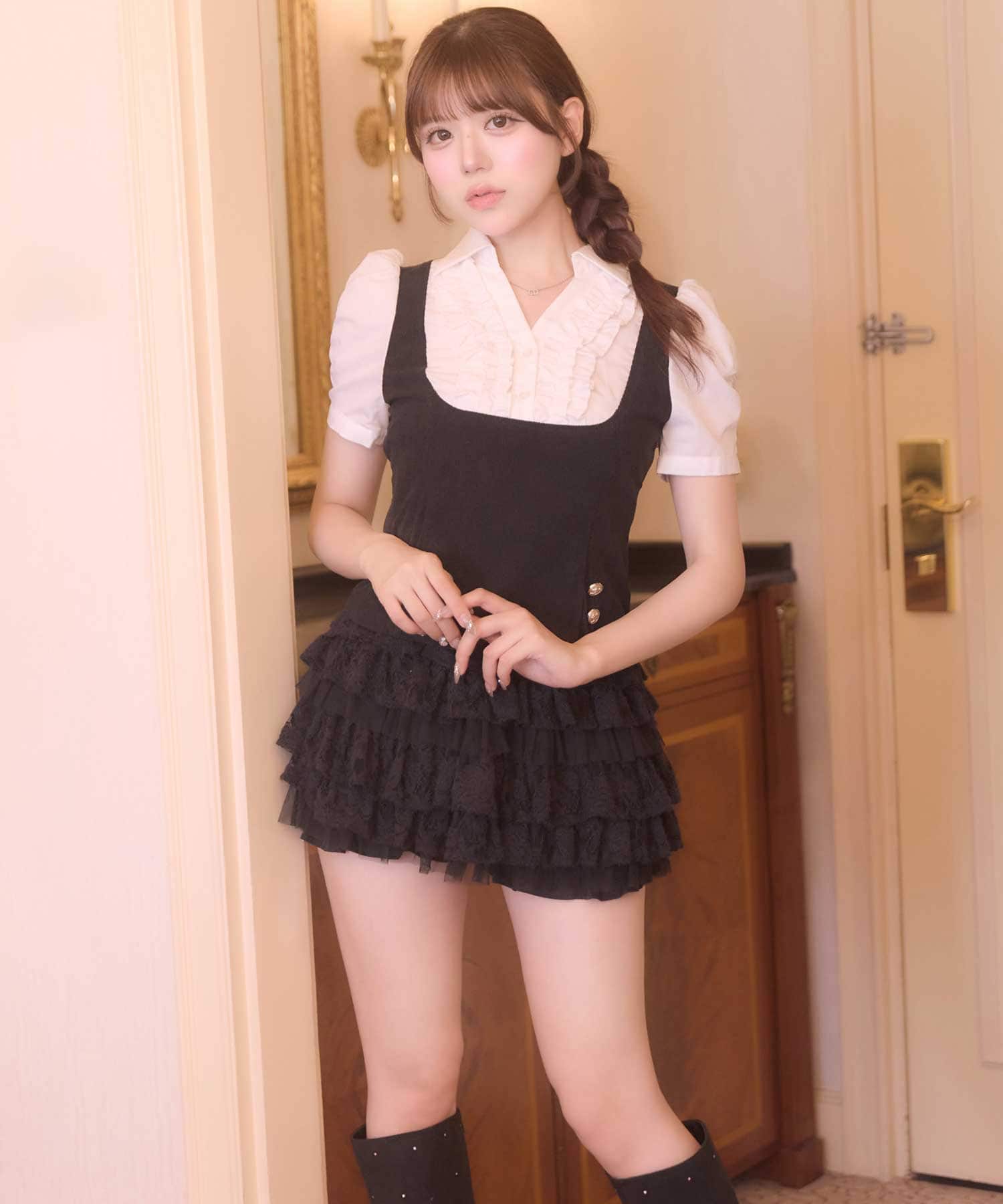 Jewel Ame Sleeve Knit