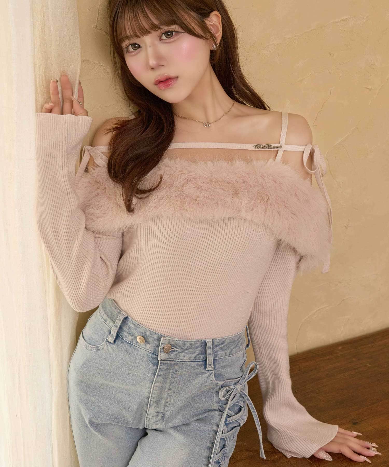 Fur Ribbon Off-shoulder Knit