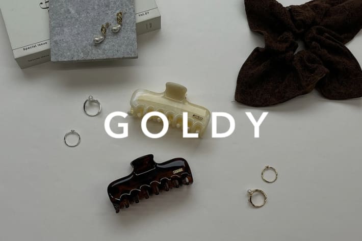 CAPRICIEUX LE'MAGE 【GOLDY】新作アクセサリー登場