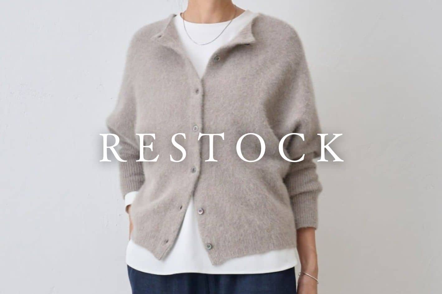 【追加予約】FOXウール後ろボタンニット