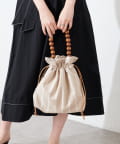 natural couture(ナチュラルクチュール) ウッドビーズハンドル巾着バッグ