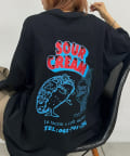 WHO’S WHO gallery(フーズフーギャラリー) 【Sourcream × TACOSSTAND】 ロゴ TEE
