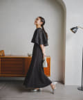 Kastane フラワー柄ケープ付きベージュドレス (S) Kastane フラワー柄ケープ付きベージュドレス (M) をレンタル