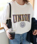 DISCOAT(ディスコート) 【ユニセックス】サークルカレッジロゴ半袖Tシャツ《WEB限定》