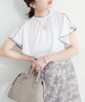 natural couture(ナチュラルクチュール) 【WEB限定】ラッフル袖配色パイピングブラウス