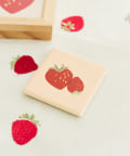 salut!(サリュ) いちごタイル：5×5cm／strawberry