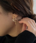 CAPRICIEUX LE'MAGE(カプリシュレマージュ) 〈GOLDY/ゴールディ〉変形フープチェーンピアス