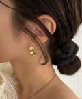 CAPRICIEUX LE'MAGE(カプリシュレマージュ) 〈GOLDY/ゴールディ〉マルマルピアス