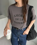 DISCOAT(ディスコート) 【WEB限定】フレンチアーチロゴTシャツ