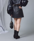 【Mavie..7】2025SS柄シャツ ブラック 合皮プリーツミニスカパン Mavie..7】合皮プリーツミニスカパン | NICE CLAUP / OLIVE des