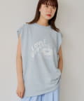 Kastane(カスタネ) 【WHIMSIC】ロゴプリントスリーブレスTシャツ