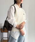FREDY & GLOSTER(フレディ アンド グロスター) FR刺繍ケーブル柄ニットベスト