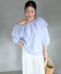 La boutique BonBon(ラブティックボンボン) 【最強華やぎ◎】ワンショルラッフルフリルブラウス
