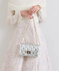 La boutique BonBon(ラブティックボンボン) 【オウレンティ】メタリックキルティングチェーンショルダーバッグ