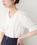natural couture(ナチュラルクチュール) 【WEB限定】osono三角カフス配色Vネックブラウス