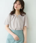 natural couture(ナチュラルクチュール) 取りはずしチャーム2種類付きブラウス