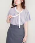natural couture(ナチュラルクチュール) 【WEB限定】配色リボンタイフレアスリーブブラウス