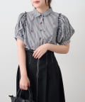 NICE CLAUP / OLIVE des OLIVE OUTLET(ナイスクラップ  / オリーブ デ オリーブ アウトレット) 【RMAF】【ガーリー好きさんにオススメ】リボン刺しゅうブラウス