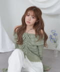 RAY CASSIN(レイカズン) チュールプリントオフショルTシャツ