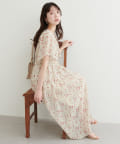 natural couture(ナチュラルクチュール) 【WEB限定】変形シャーリングフレアスリーブワンピース