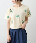 w closet(ダブルクローゼット) フラワーアイレットTシャツ