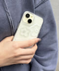 Lattice(ラティス) ニュアンスフラワースマホケース(iPhone15)