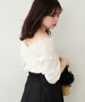 natural couture(ナチュラルクチュール) 【WEB限定】アイレットカットレースクロスオフショルプルオーバー