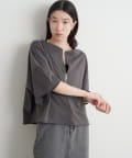 Omekashi(オメカシ) ハーフジップ2WAYTシャツ