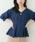 natural couture(ナチュラルクチュール) osonoタックデザインペプラム5分袖ブラウス