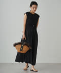 Loungedress】シャーリングノースリワンピース | OUTLET