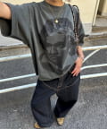 WHO’S WHO gallery(フーズフーギャラリー) AW新色登場【Sourcream/サワークリーム】偉人TEE　