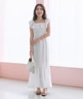 La boutique BonBon(ラブティックボンボン) 【人気スタッフmiki監修・3サイズ展開あり】フリルトリムマーメイドワンピース