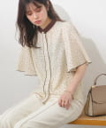 natural couture(ナチュラルクチュール) 【WEB限定】パール釦ポイントバイカラーフレア5分袖ブラウス