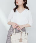 natural couture(ナチュラルクチュール) パール釦Vネック5分袖ブラウス