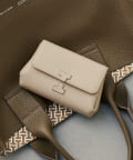 IACUCCI(イアクッチ) アバ ウォレット CERVO