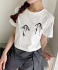 one after another NICE CLAUP(ワンアフターアナザー ナイスクラップ) ビジューロゴ＆リボンTシャツ