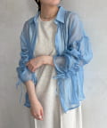 Thevon.(ゼヴォン) ラメワッシャー袖シャーリングシアーシャツ