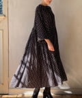 【極美品】BEARDSLEY ビアズリー◎ドットギャザーワンピース ゆったり ✨極美品✨】BEARDSLEY ビアズリー◎ドットギャザーワンピース