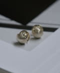 Whim Gazette(ウィム ガゼット) 【Hoaw.】Tiny Ball ピアス