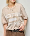 WHO’S WHO gallery(フーズフーギャラリー) 【KOOKYN】 PASTFUTUREカレッジケミカルウオッシュTEE/3サイズ