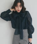 La boutique BonBon(ラブティックボンボン) 【お上品シルエット・着映え】シアービッグボウタイブラウス