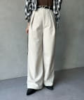 Thevon.(ゼヴォン) コーデュロイハイウエストタックパンツ