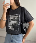 DISCOAT(ディスコート) 【ユニセックス】SALVATIONフォトTシャツ
