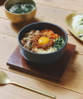 salut!(サリュ) トレイ付きビビンバ鍋／おうちで楽しむ焼肉時間
